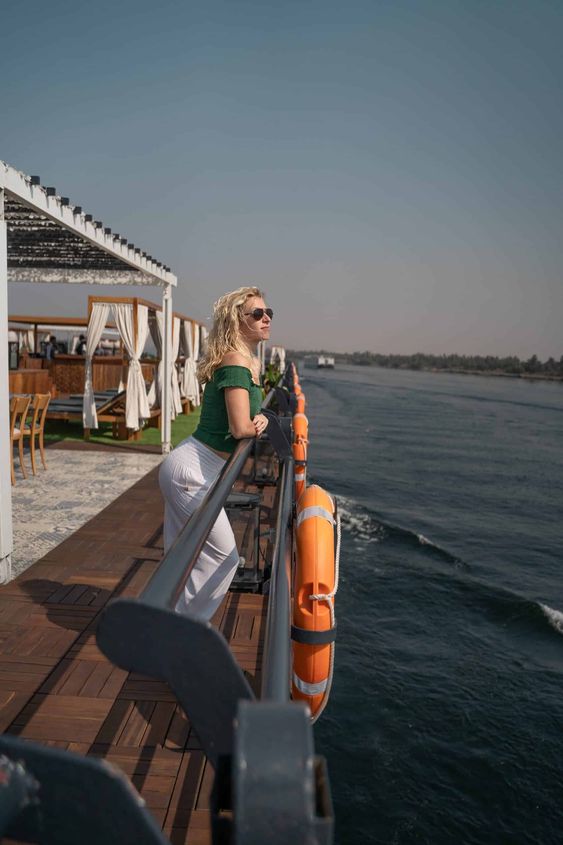 Romantic Cruises for Couples: The Ultimate Getaway for Two